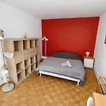 Apartment Theatre Des Arts Centre Linges Et Menage
